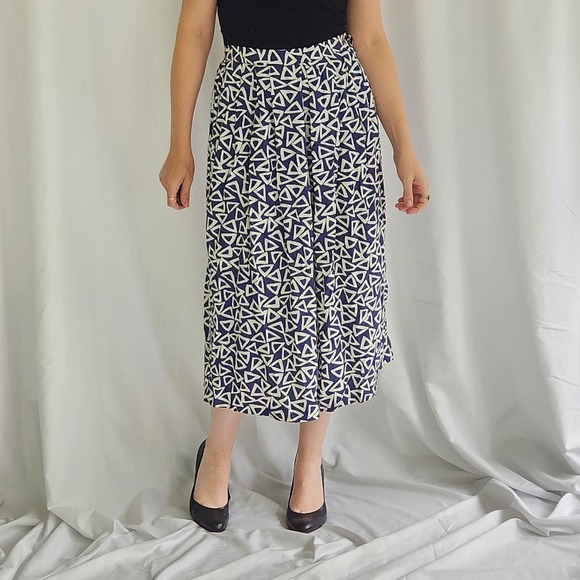 Vintage Dresses & Skirts - 80s Purple‎ Triangle Midi Print Skirt